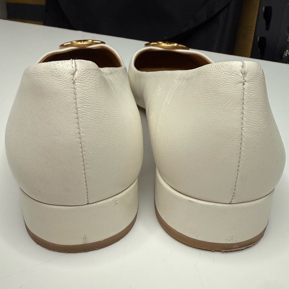 Pristine Tory Burch Cream Leather Logo Medallion Ballet Flats - Picture 2 of 8